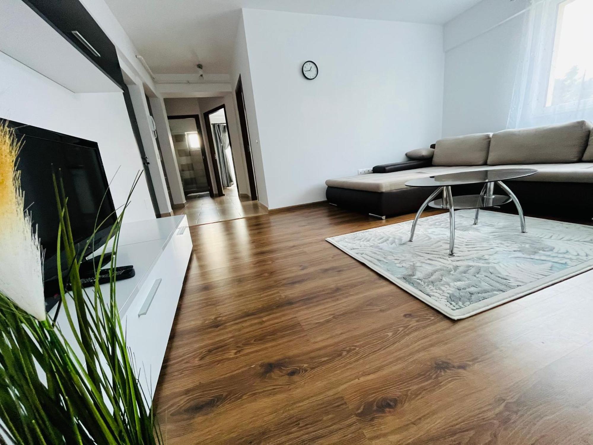 Green Apartaments Zărneşti Eksteriør billede