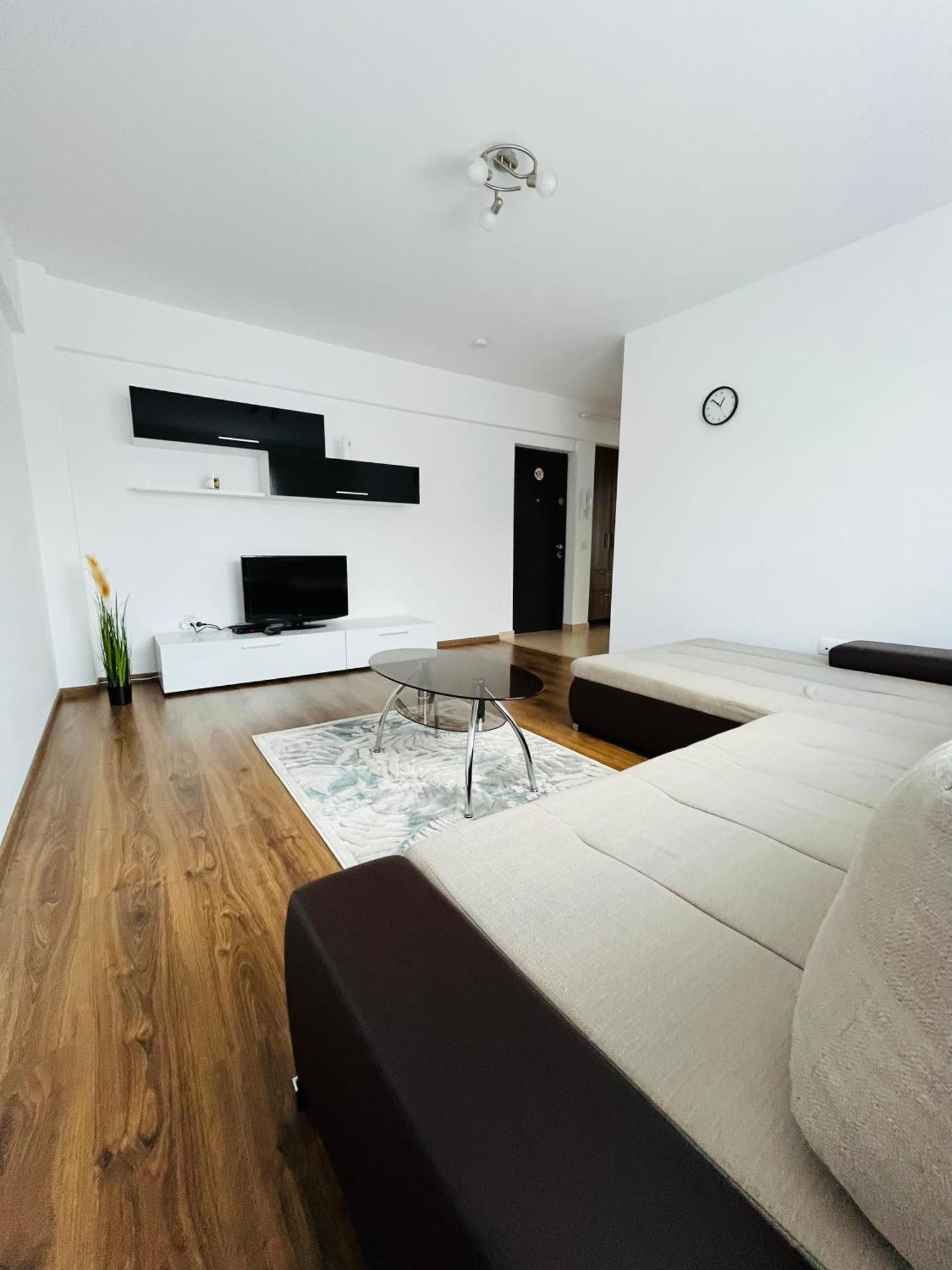 Green Apartaments Zărneşti Eksteriør billede