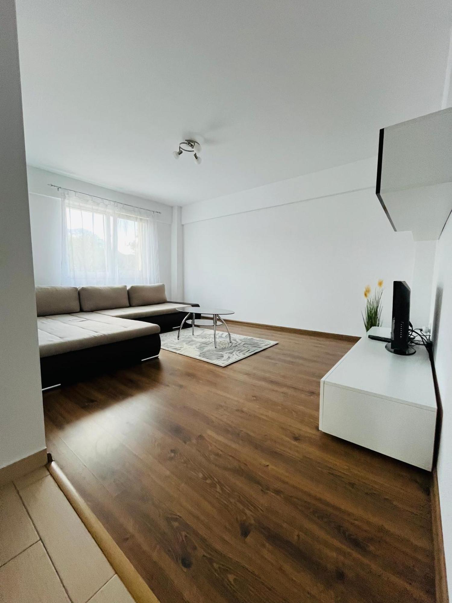 Green Apartaments Zărneşti Eksteriør billede