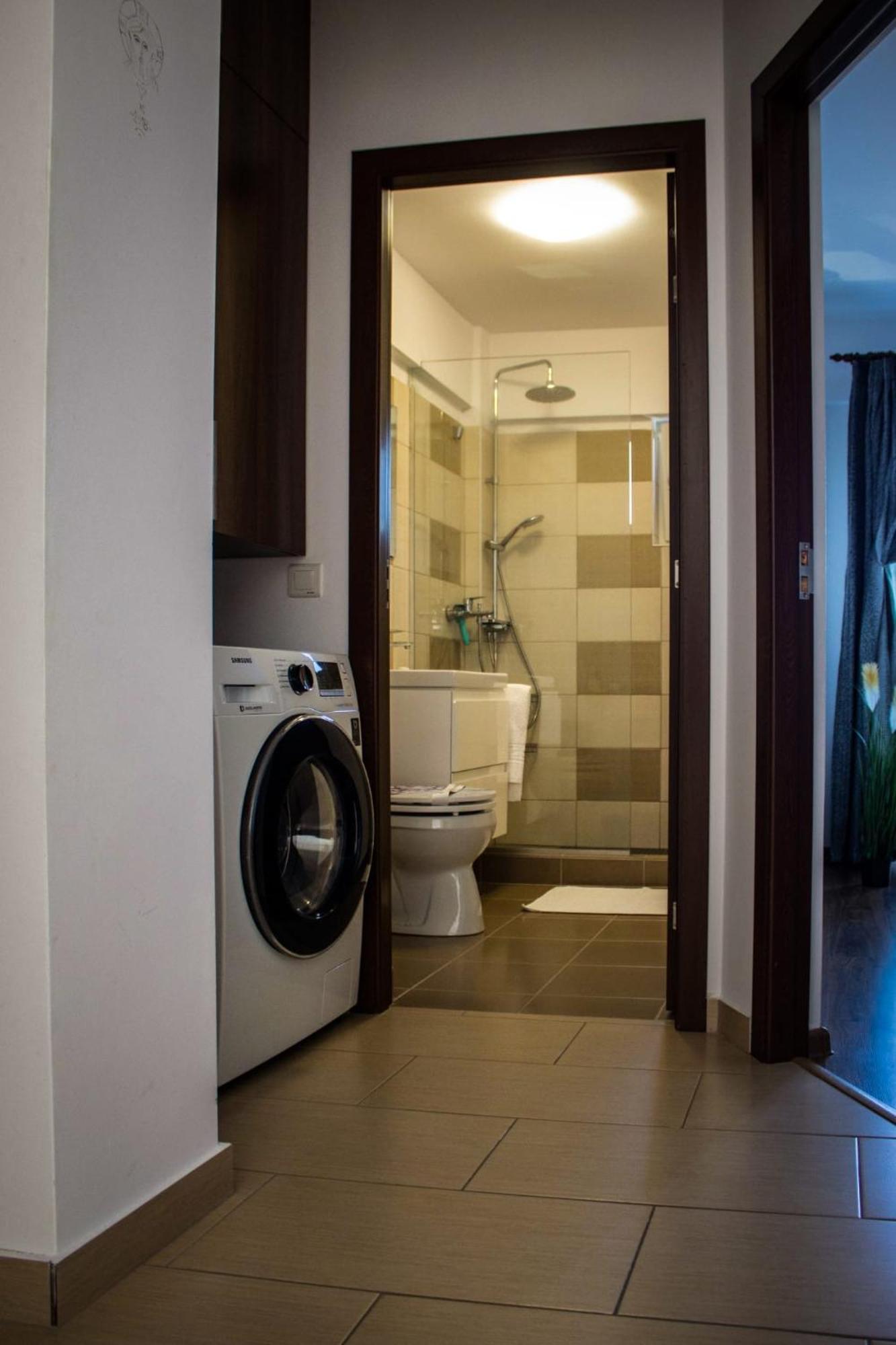 Green Apartaments Zărneşti Eksteriør billede