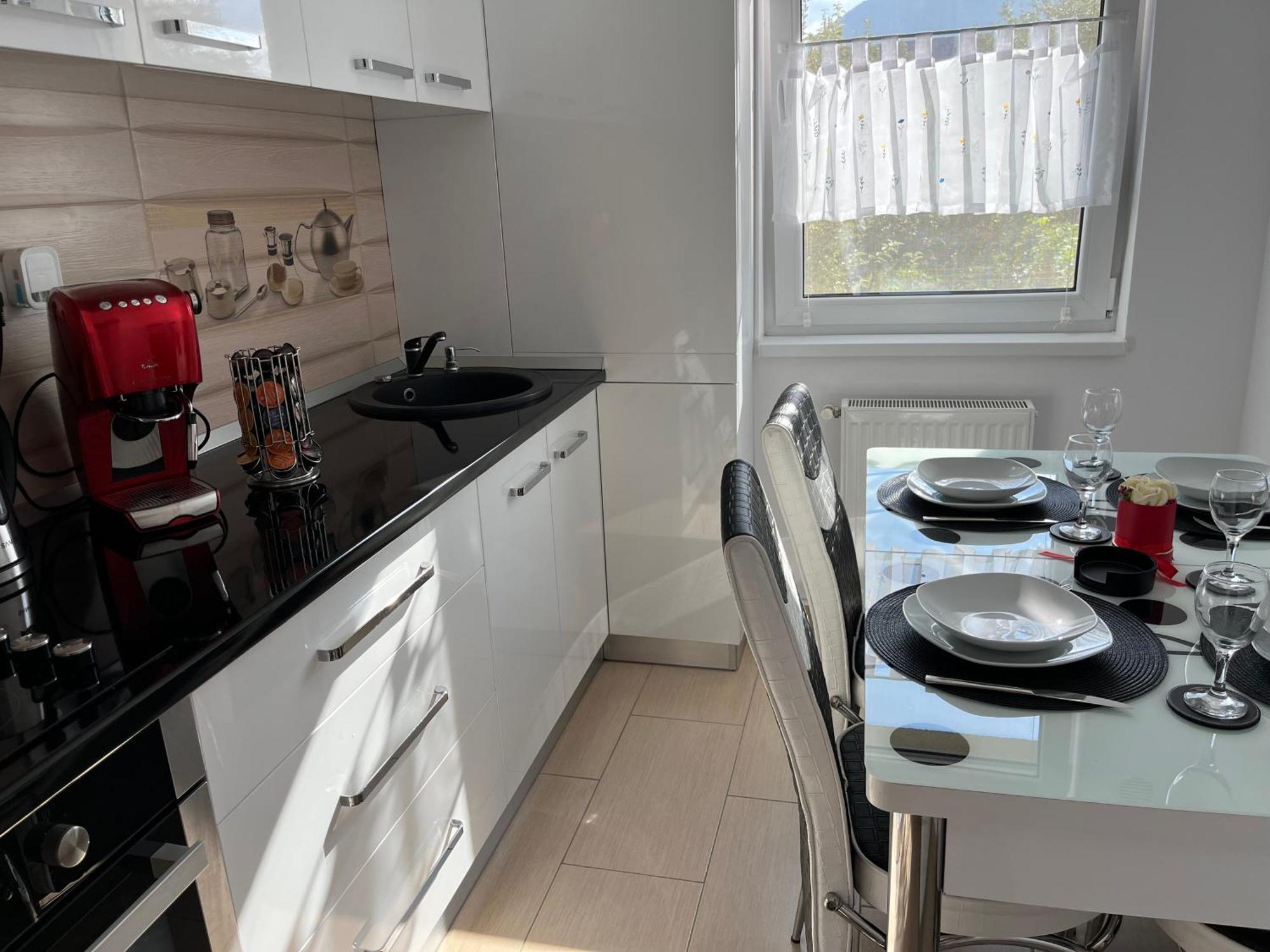 Green Apartaments Zărneşti Eksteriør billede